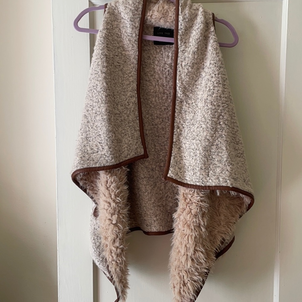 Love Tree faux fur shawl with leather detail
